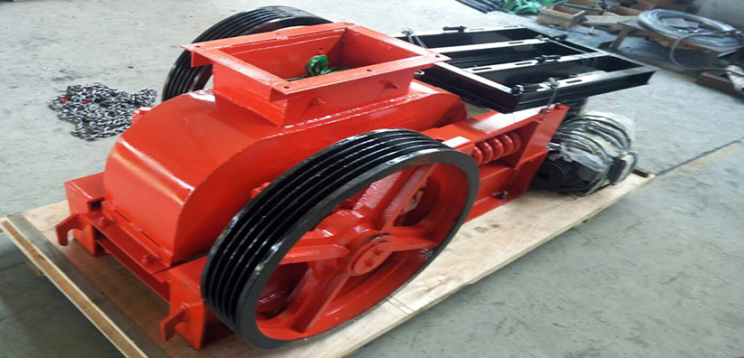 對輥破碎機(jī)５.jpg